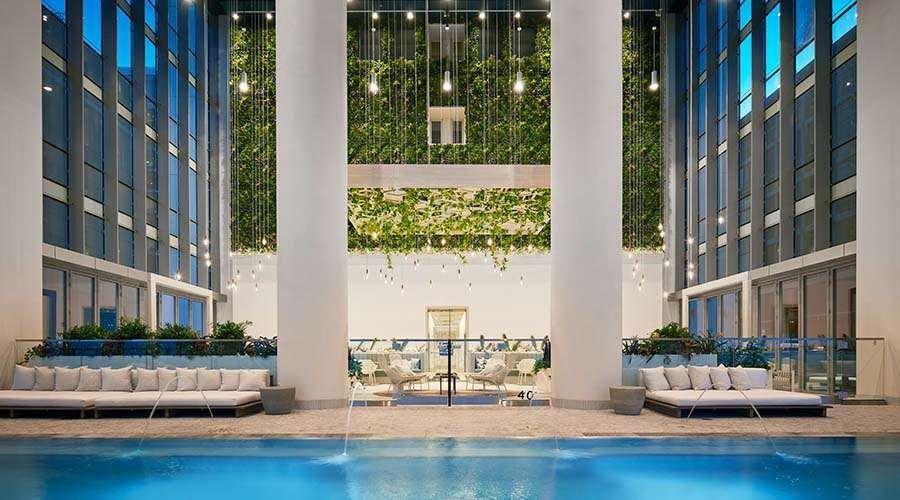 시카고 Sentral Michigan Avenue 아파트 호텔 외부 사진 The pool at the Ritz-Carlton, Melbourne