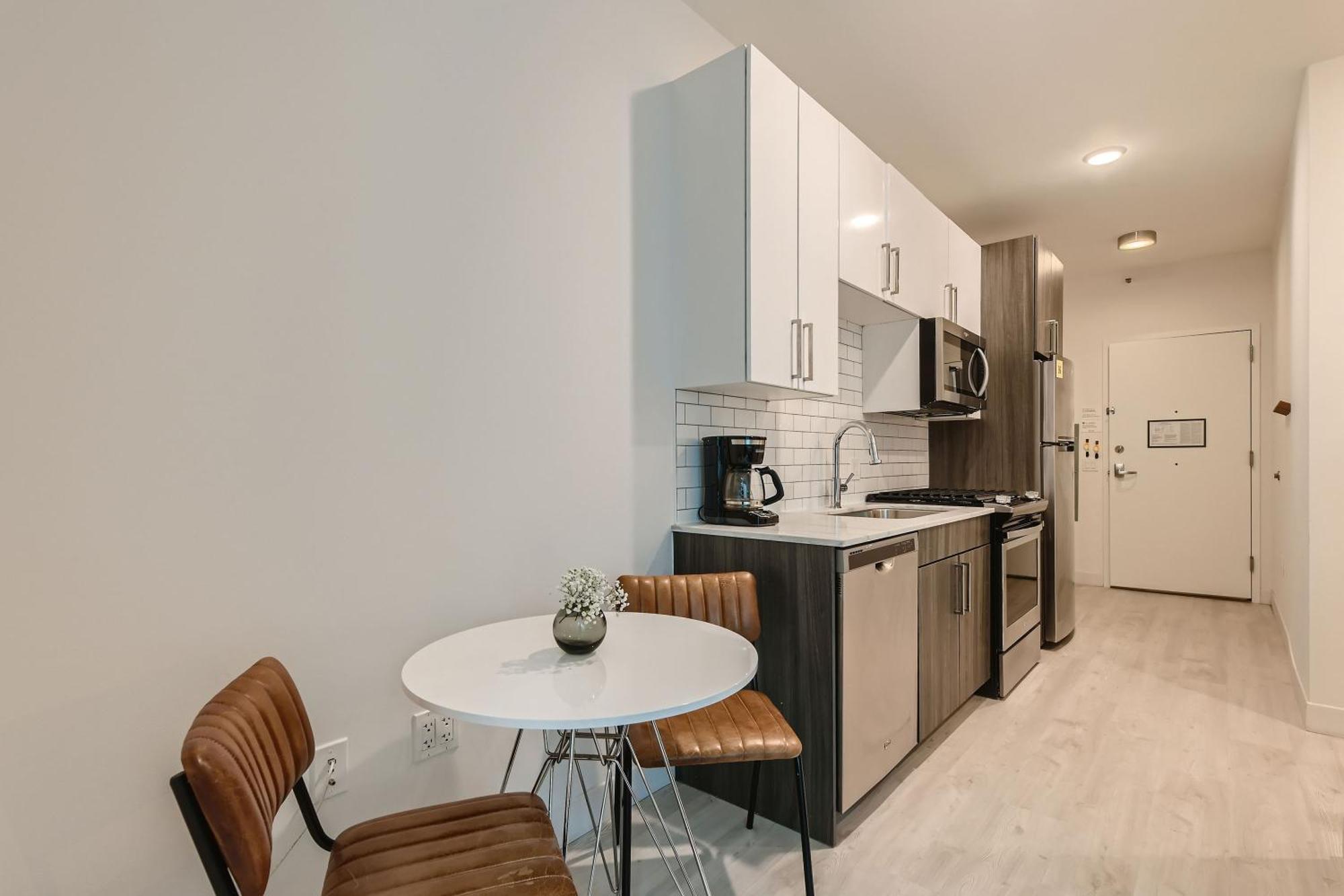 시카고 Sentral Michigan Avenue 아파트 호텔 객실 사진 Kitchen